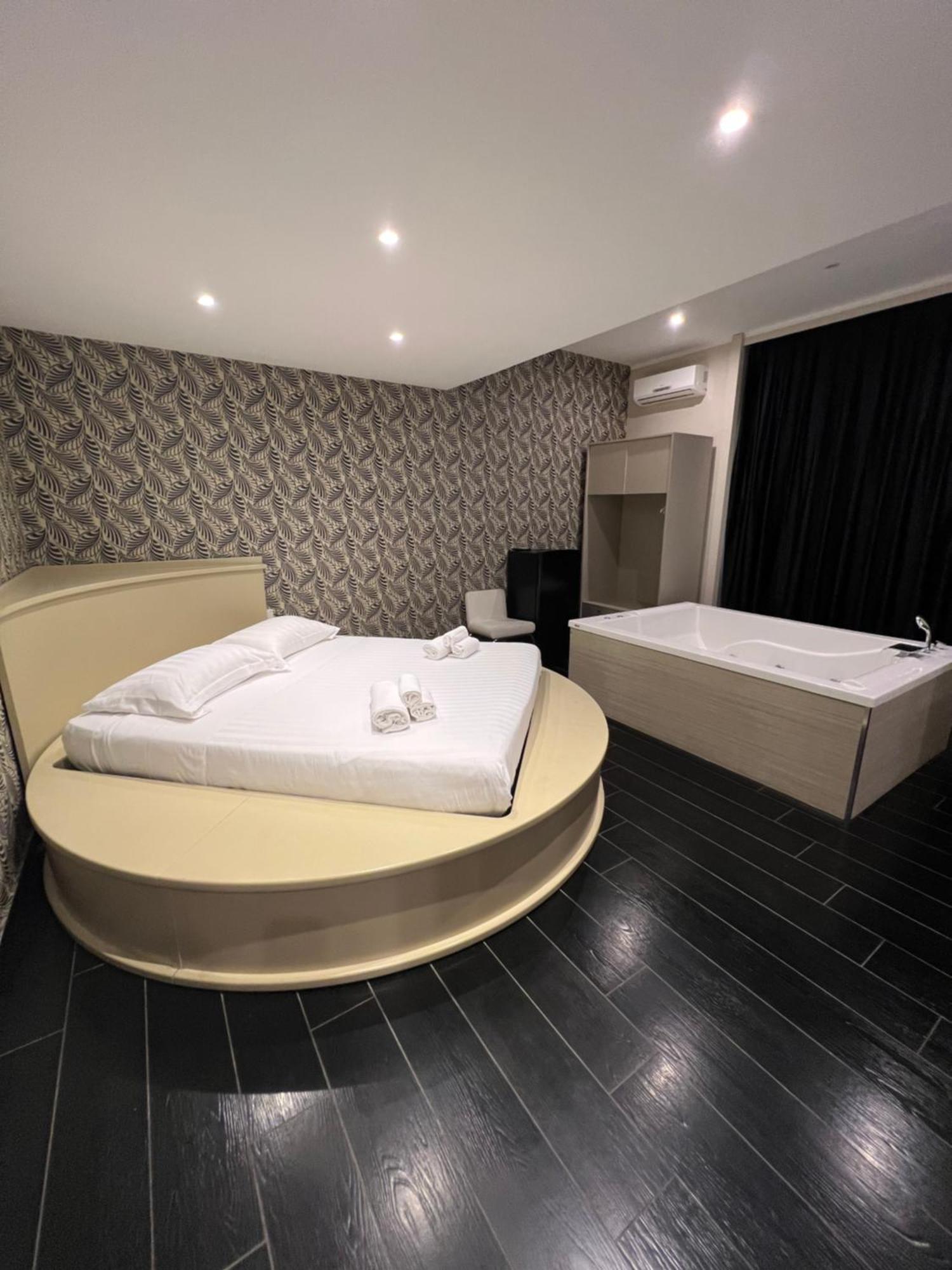 Apartamento Goditi Napoli2 Exterior foto